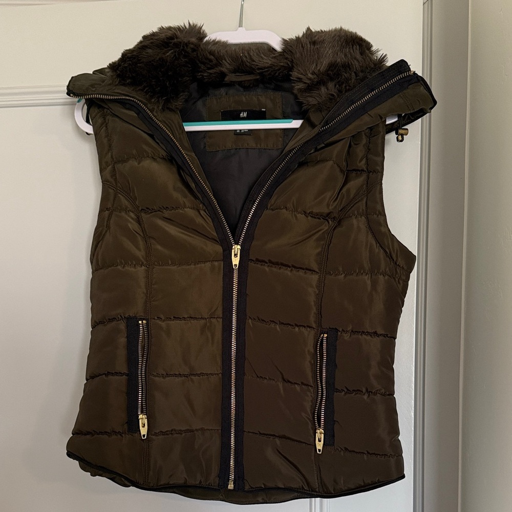 H&M Dark Brown Vest with Faux Fur Collar
